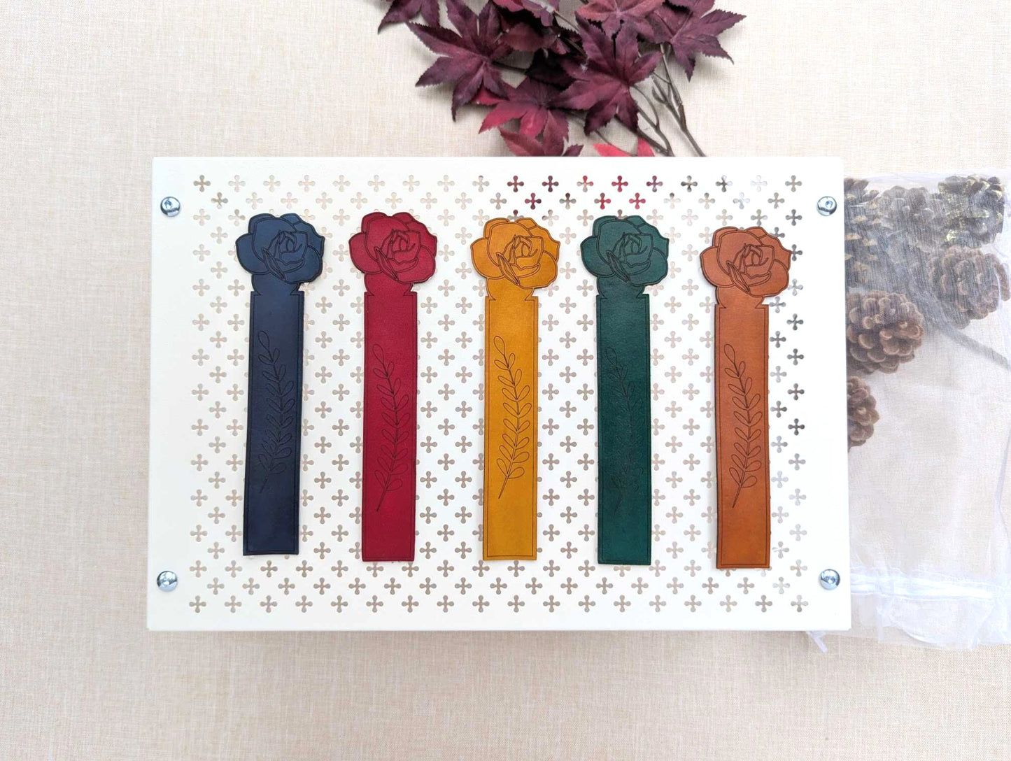Noemi Kollektion - elegante Leder Lesezeichen, Bookmarks