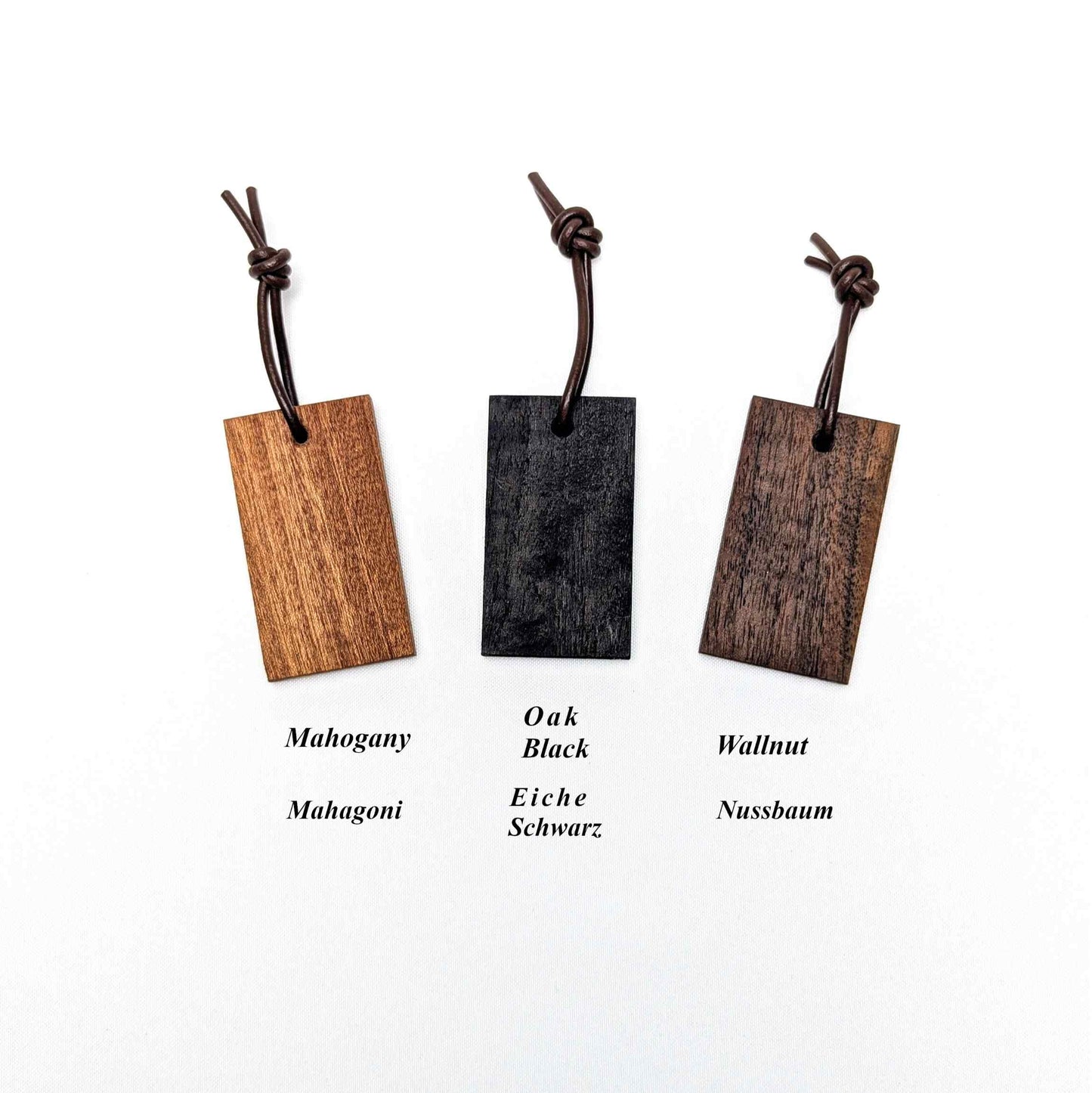 Kanji Mini-Talisman aus Holz – handgefertigt mit Lederprägung