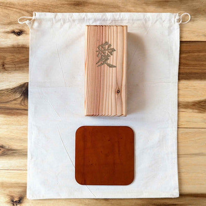 Kanji Holz-Talisman – Liebe (愛)