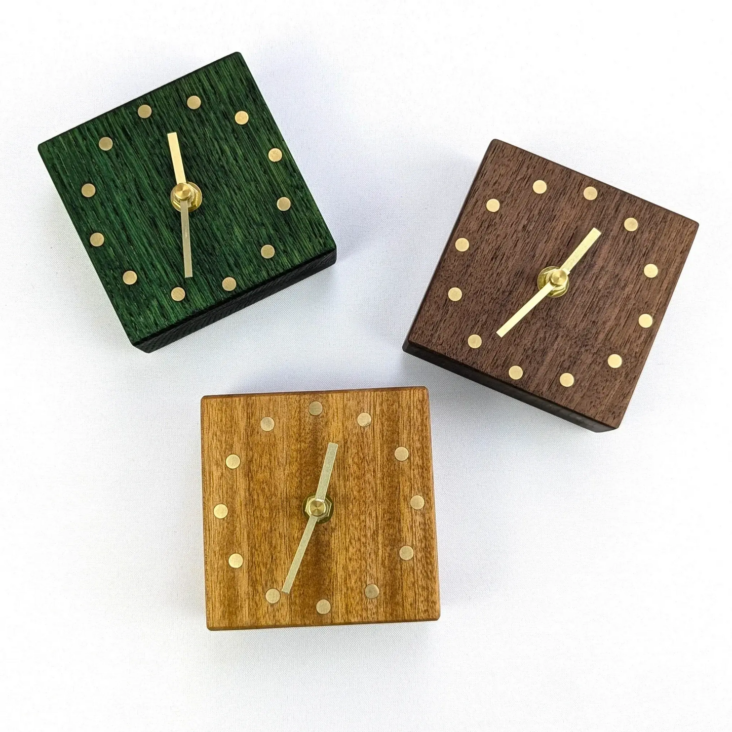 KloK KloK - Elegante Designuhr aus Massivholz mit Messing Inlays & Leder Rückseite