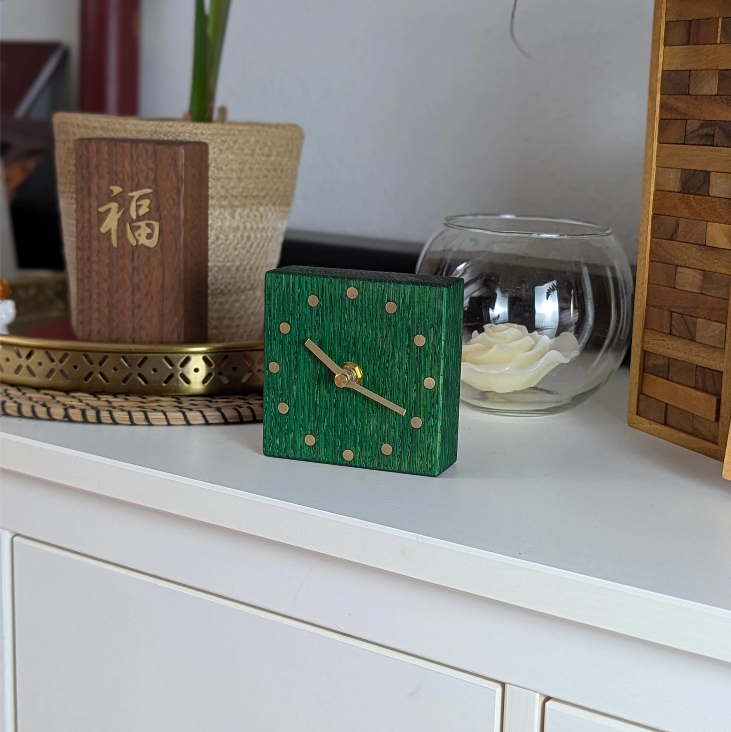 KloK KloK - Elegante Designuhr aus Massivholz mit Messing Inlays & Leder Rückseite