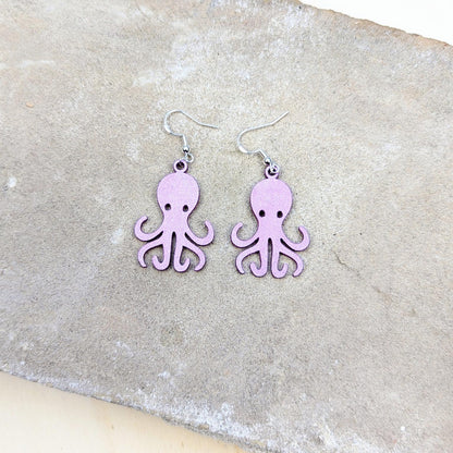 LAW Ocean Lederohrringe – Federleicht. Funkelnd. Voller Charakter.